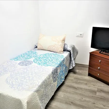 Service - Guimera Apartment *